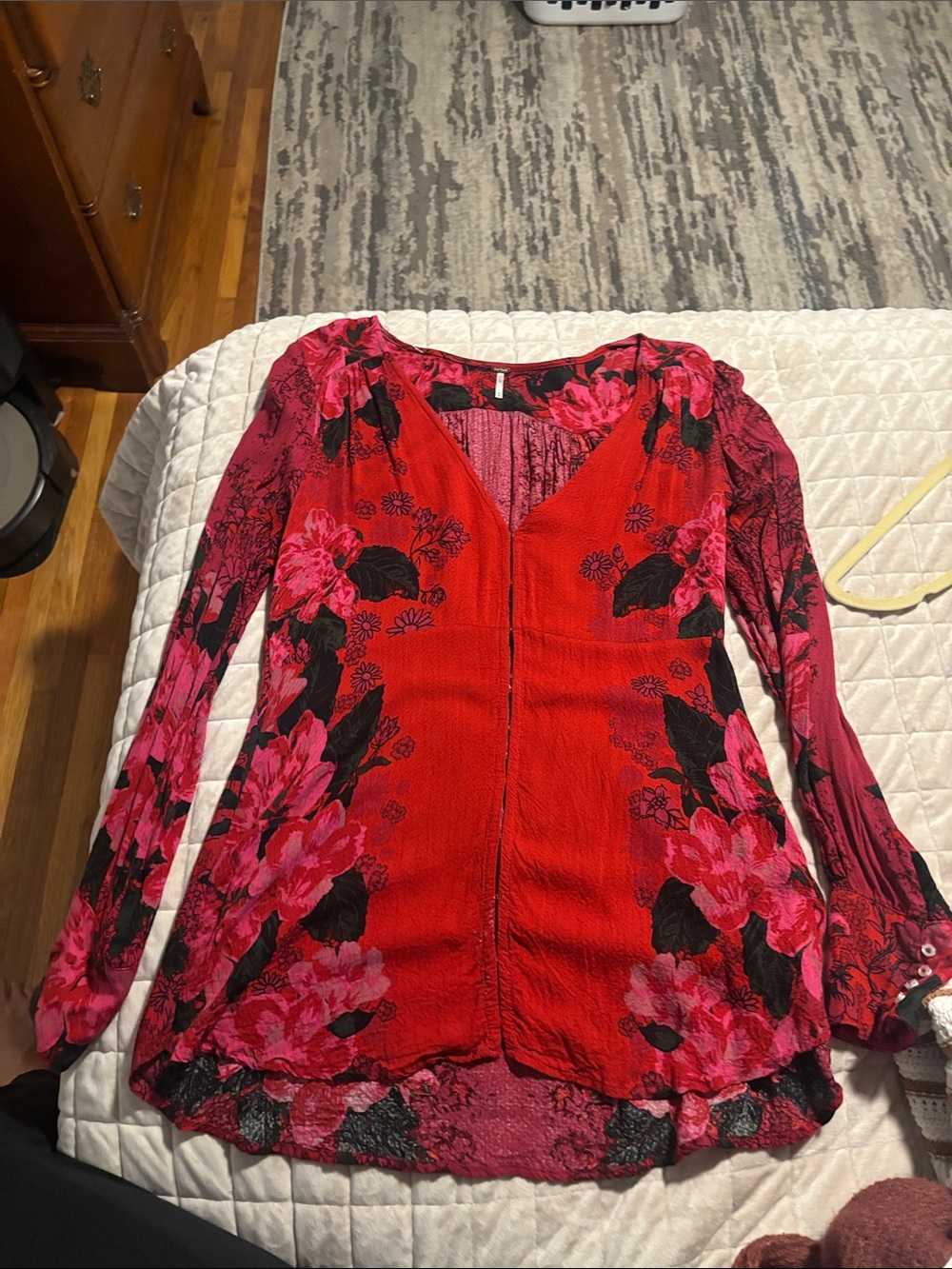 Free People Red & Pink Floral V-Neck Long Sleeve Tunic